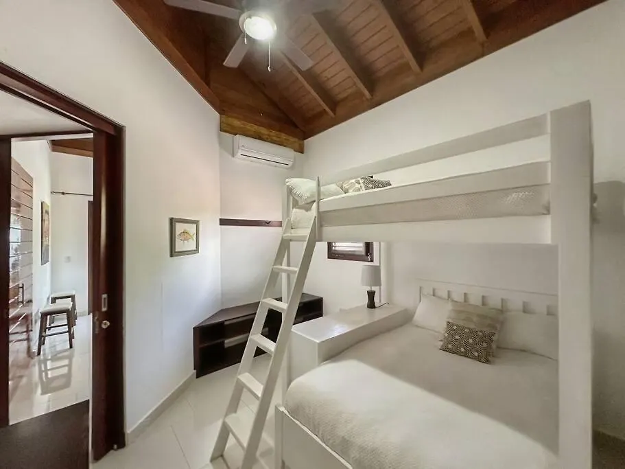 Oceanfront Villa With Staff, Private Pool, Bbq Las Terrenas Apartamento