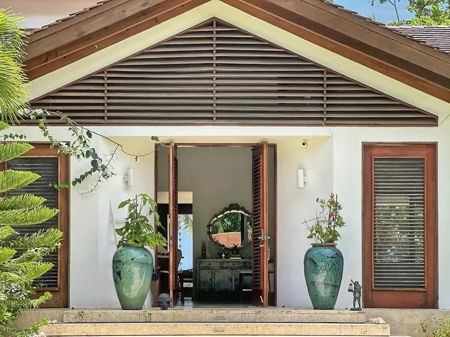 Oceanfront Villa With Staff, Private Pool, Bbq location
